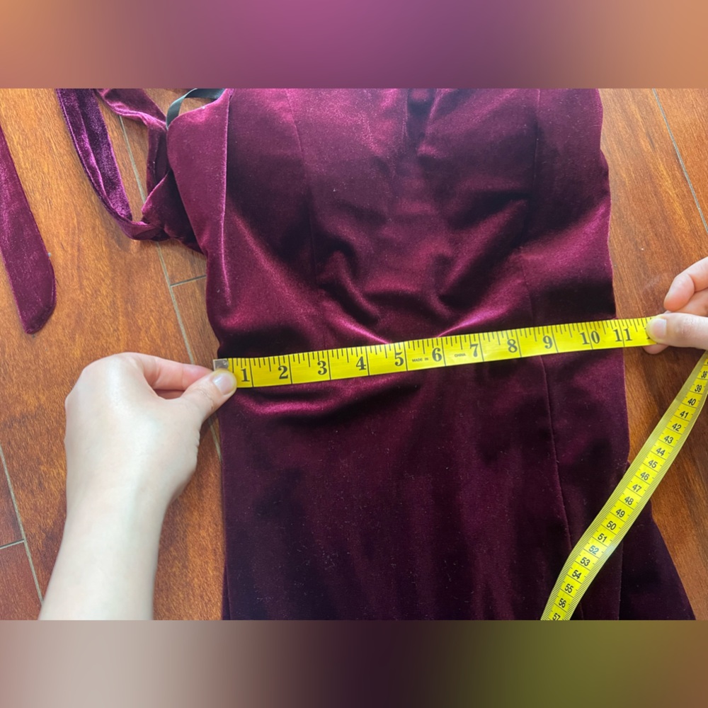 Christina Lace-Up Back Velvet Dress (Burgundy) - Picture 13 of 15
